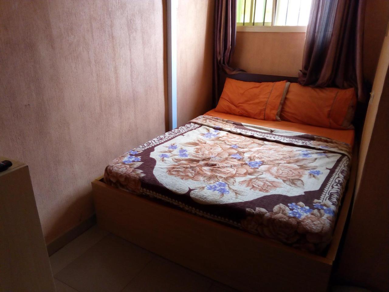 Gen-Preston Hotel And Suites Papalanto Экстерьер фото